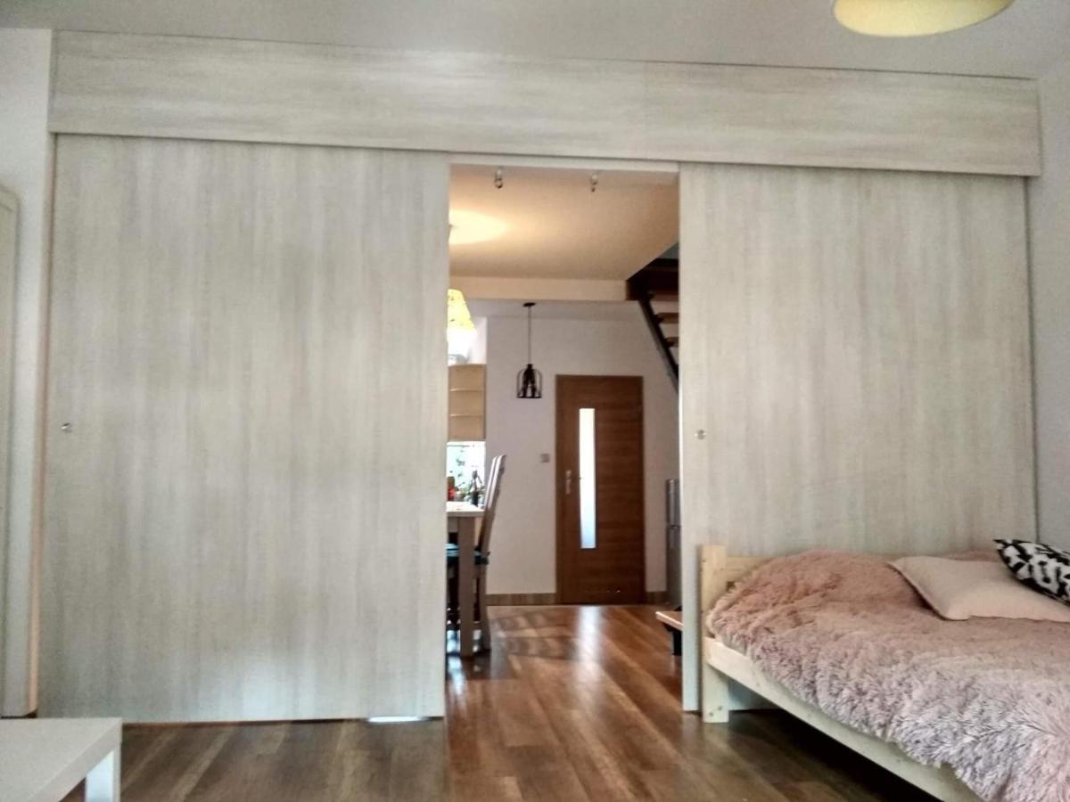 Apartament Na Rynku Chęciny Exteriör bild